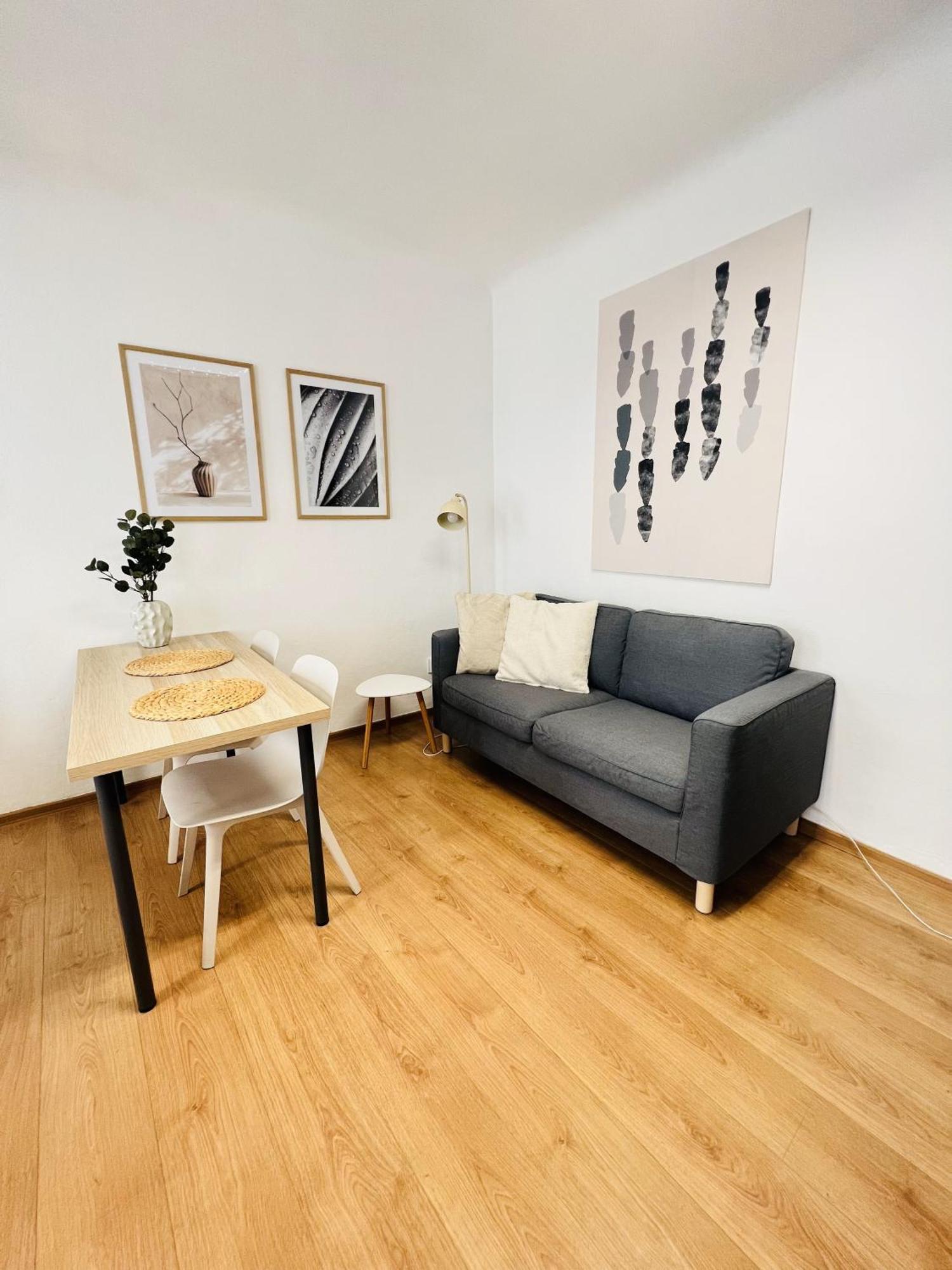 7 Nights Apartments Dominikanske N. Брно Экстерьер фото