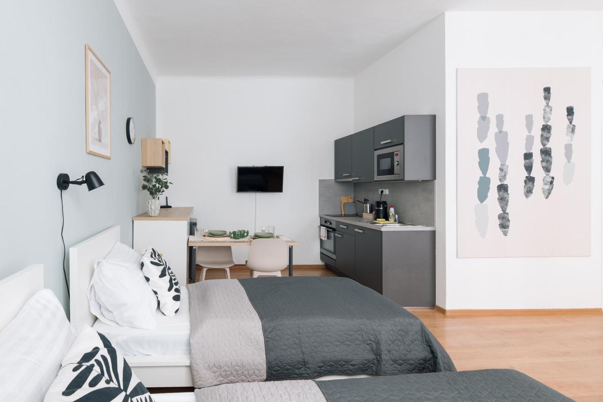 7 Nights Apartments Dominikanske N. Брно Экстерьер фото