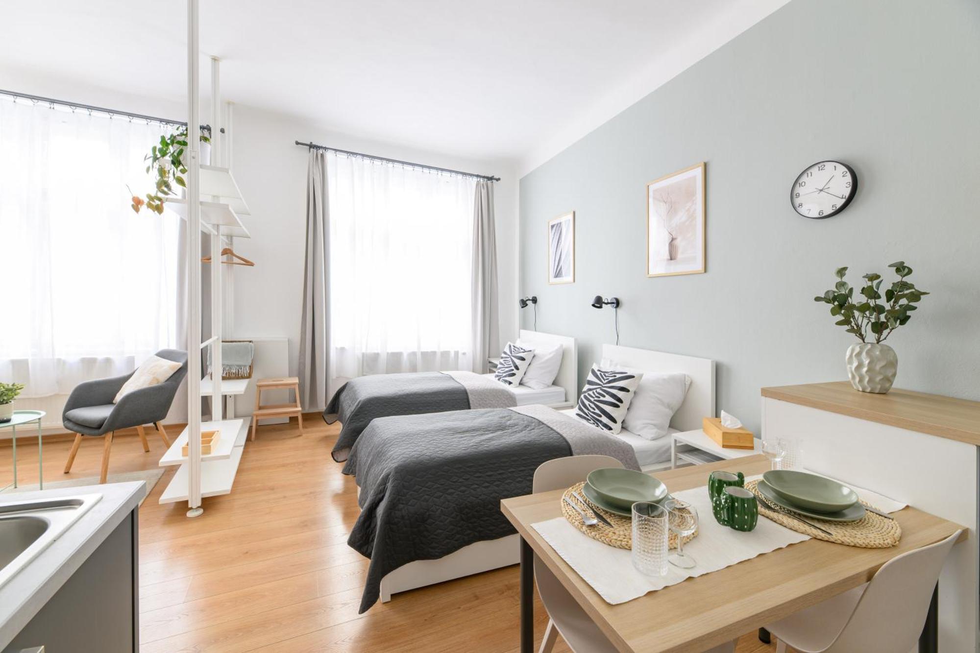 7 Nights Apartments Dominikanske N. Брно Экстерьер фото