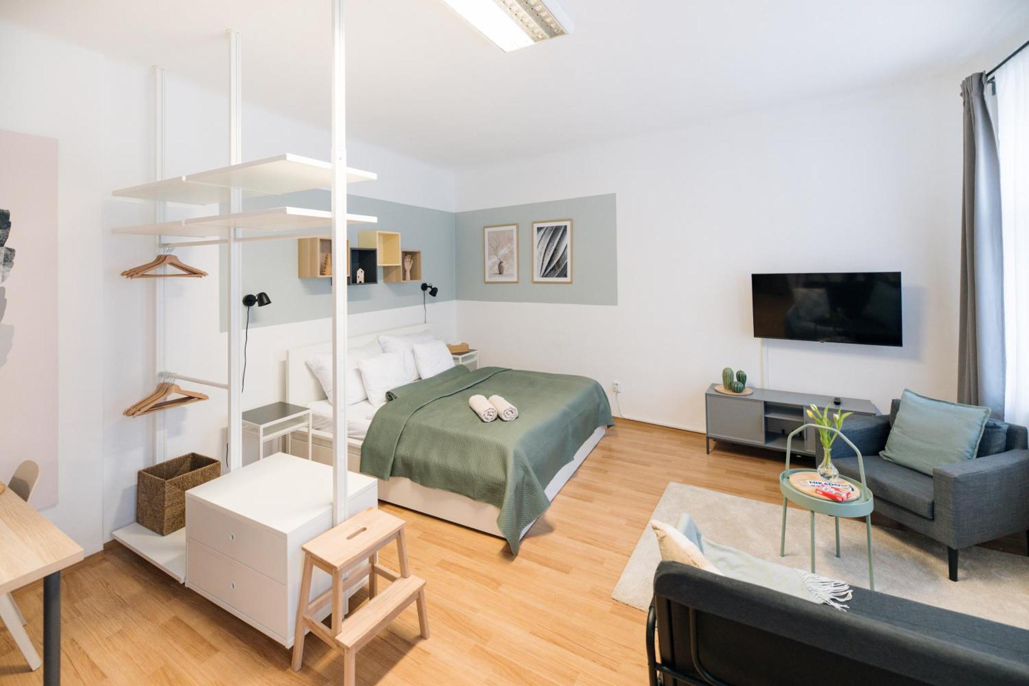 7 Nights Apartments Dominikanske N. Брно Экстерьер фото