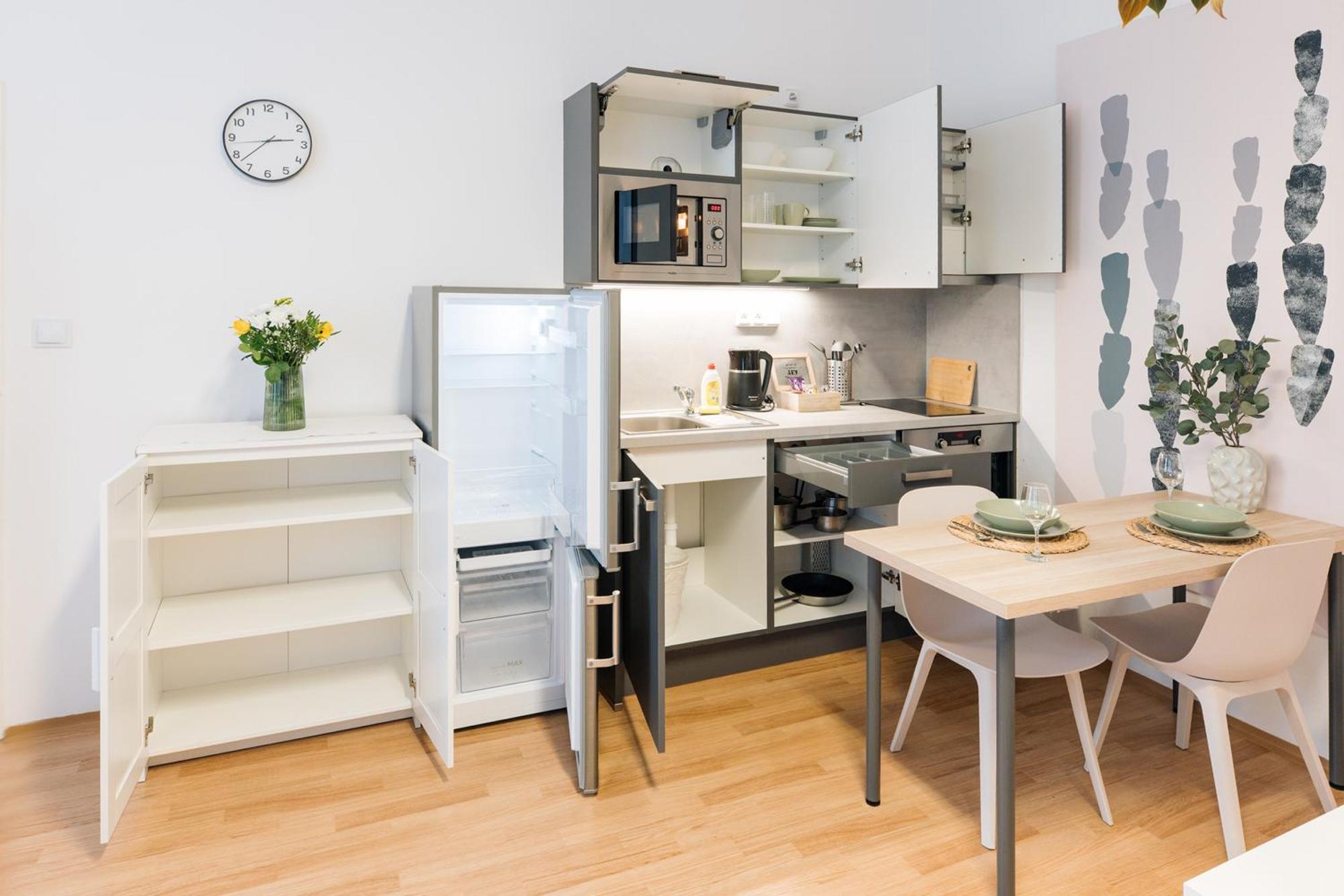 7 Nights Apartments Dominikanske N. Брно Экстерьер фото